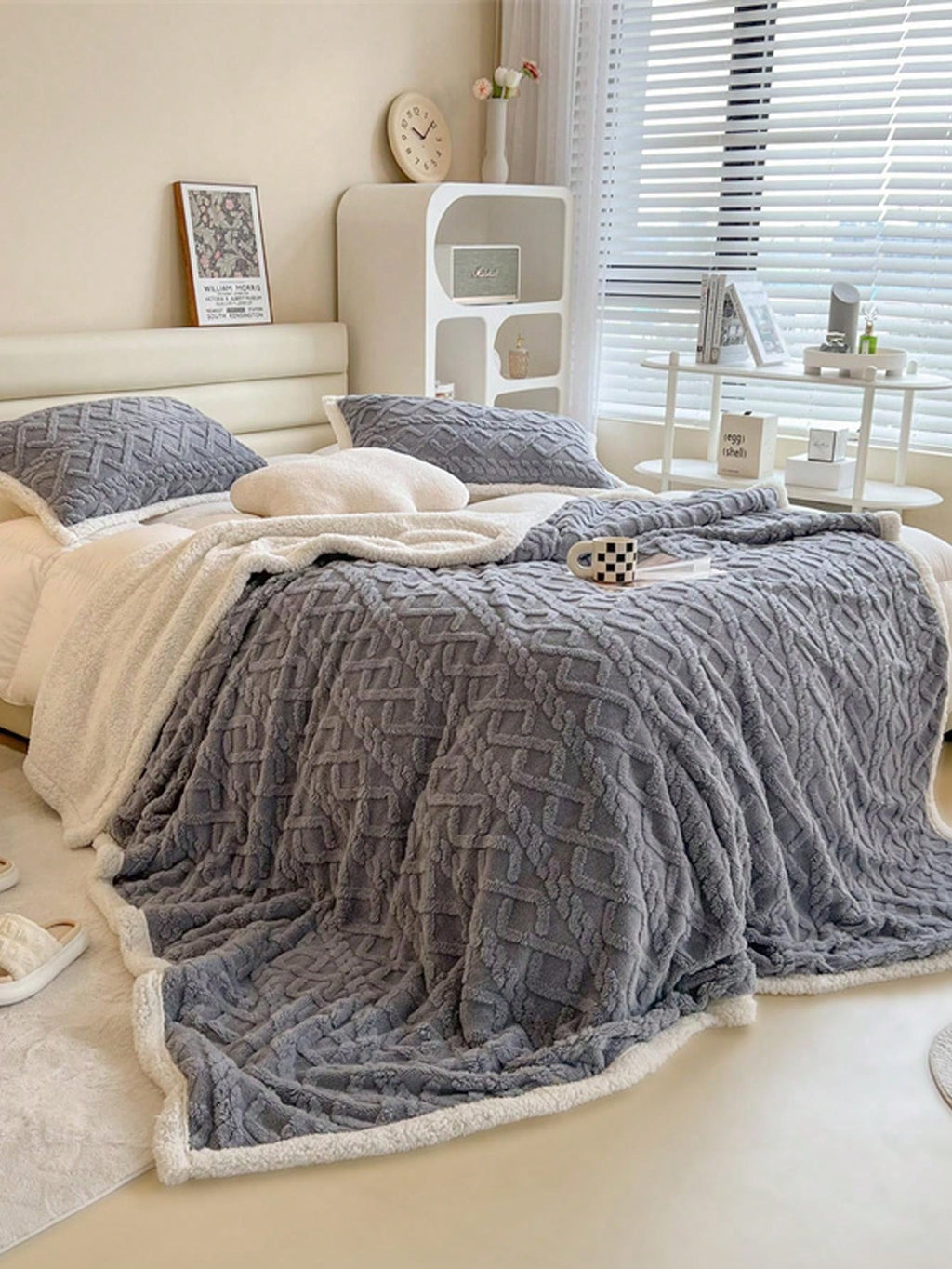 Plaid Jakar علوشة  Double Face Places Avec 2 Taies D’oreiller –210x230 Cm