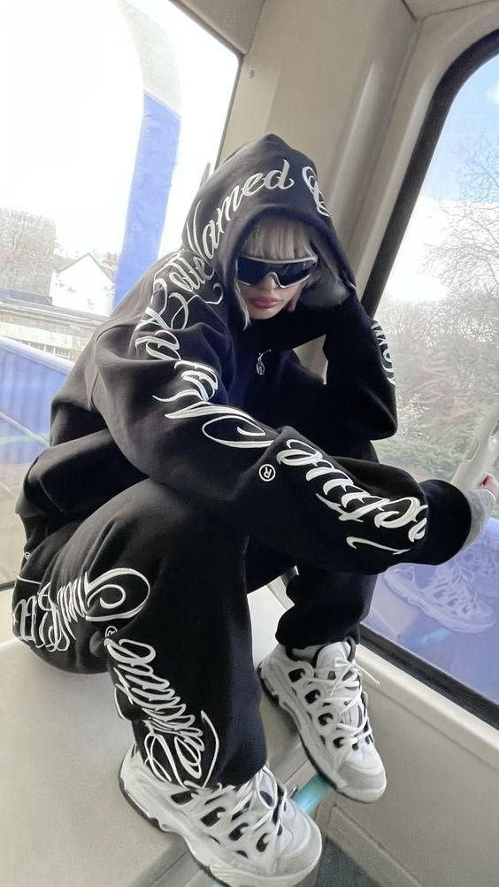 ✨ Ensemble Oversize – Black Edition